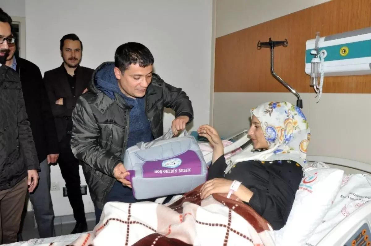 Erciş Belediyesinden 'Hoş Geldin Bebek' projesi