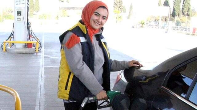 Hanife Gürdal, katıldığı canlı yayında benzinlikte çalışırken sözlü tacize uğradığını itiraf etti