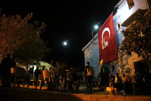 Harekat bölgesinde şehit olan askerin ailesine şehadet haberi verildi