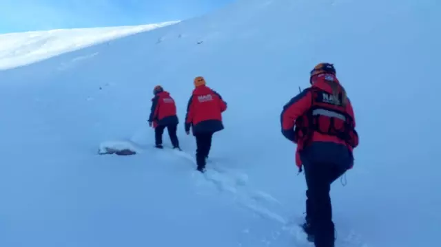 İçişler Bakanlığı: Kayıp iki dağcıyı arama çalışmaları devam ediyor
