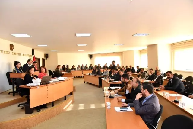 Maltepe Belediye Başkanı Ali Kılıç: 'Hedefimiz erdemli siyaset yapmak' Maltepe Belediye Başkanı Ali Kılıç: 'Hedefimiz erdemli siyaset yapmak'