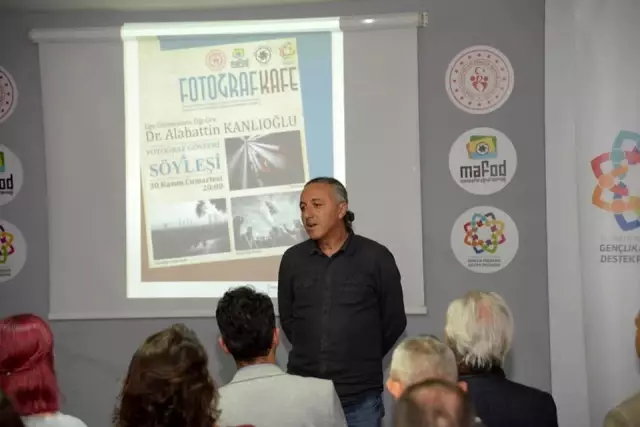 Manisa sokaklarında fotoğraf eğitimi
