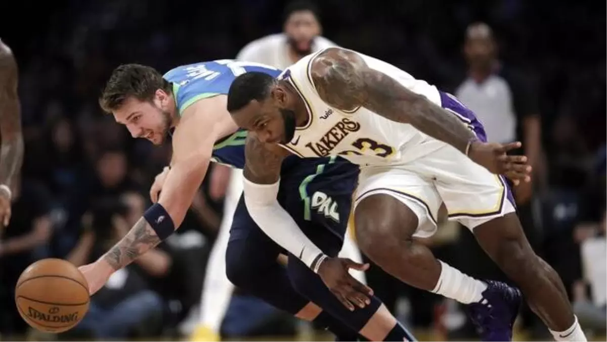 Mavericks, Lakers'ın 10 maçlık galibiyet serisine son verdi!
