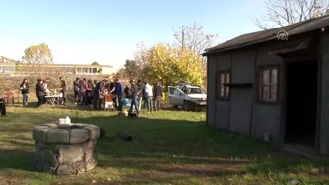 'Payitaht Abdülhamid' dizisinin 100. bölümü kutlandı 'Payitaht Abdülhamid' dizisinin 100. bölümü kutlandı