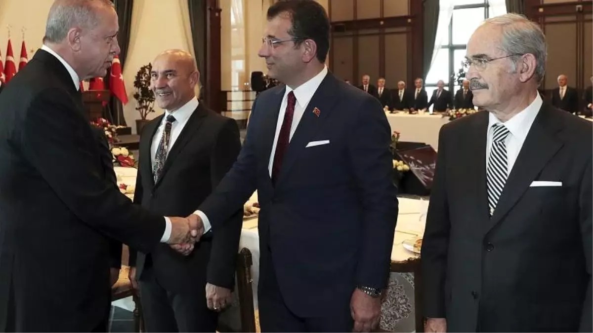 Seçim anketi: İmamoğlu cumhurbaşkanlığı yarışında Erdoğan'a yaklaşık 5 puan fark attı