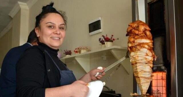 Tost yaparak başladığı işte lokanta işletmecisi oldu