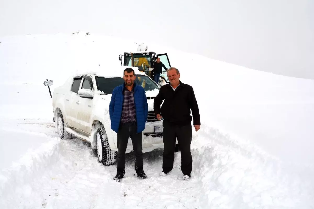 Yaylada mahsur kalanlar kurtarıldı