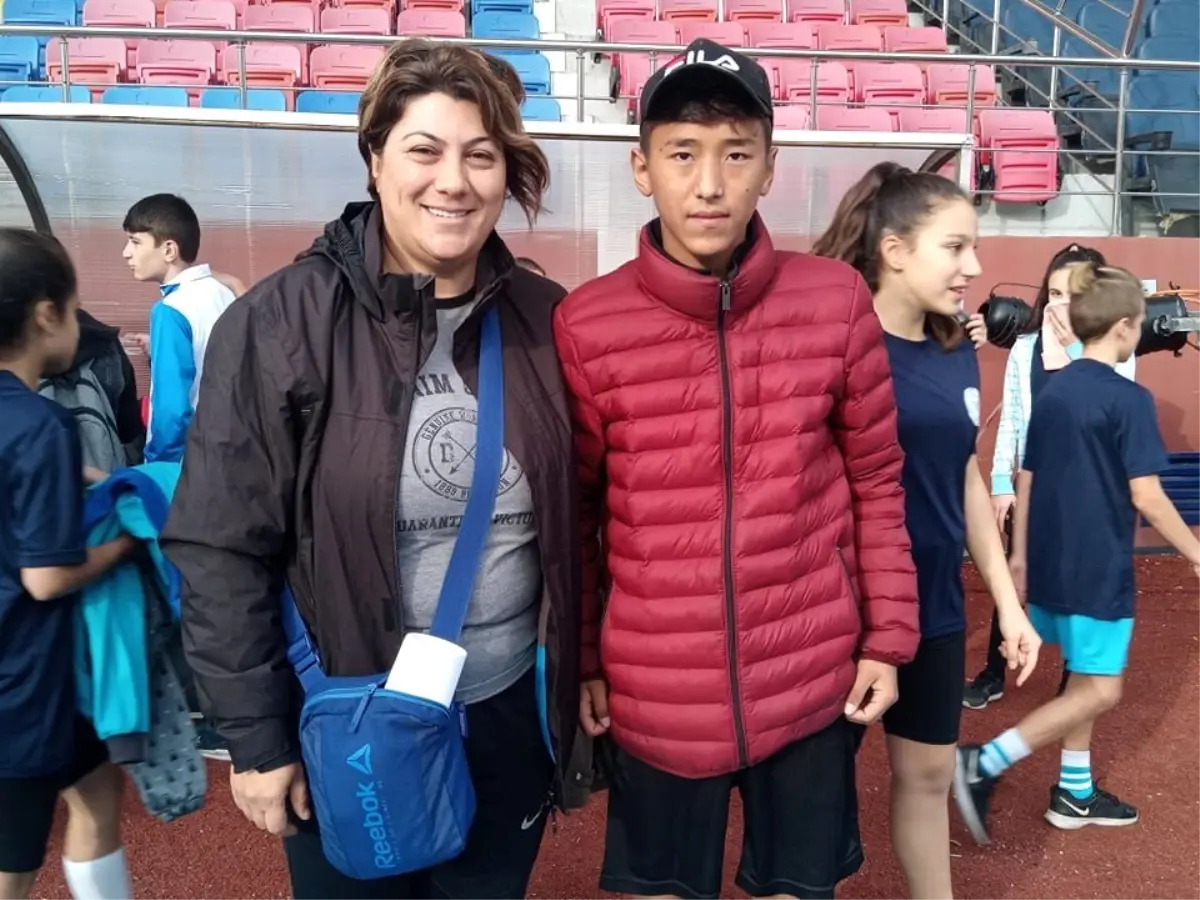 Afgan uyruklu öğrencinin büyük başarısı