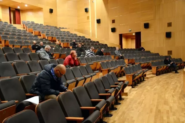 Balık kafesleri ÇED toplantısı ilgi görmedi