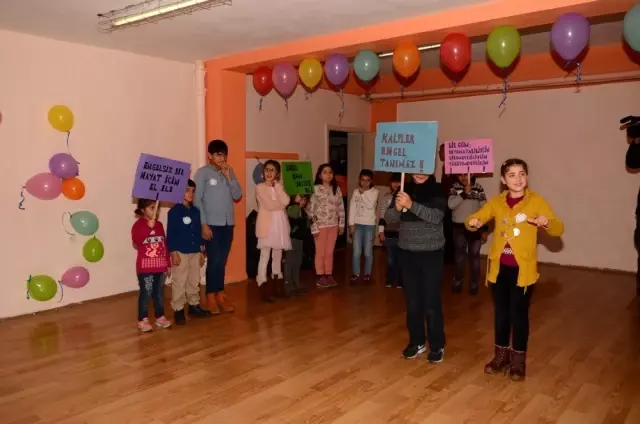 Başkan Sunar'dan ilgi özel öğrencilerden sevgi Başkan Sunar'dan ilgi özel öğrencilerden sevgi