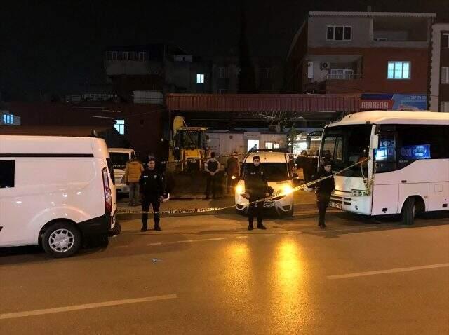 Bursa'da kavga ihbarına giden polis memuru başından vuruldu