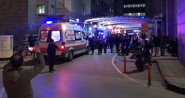 Bursa'da kavga ihbarına giden polis memuru kendi silahıyla başından vuruldu