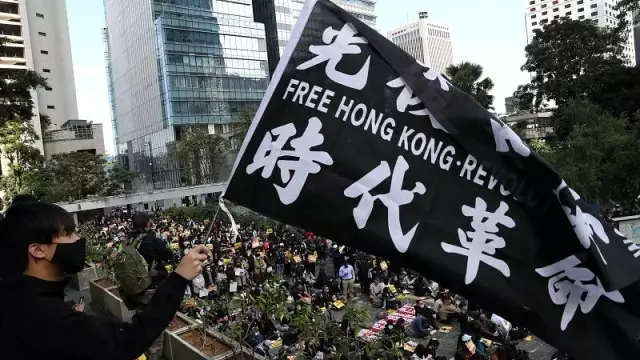 Çin'den ABD'nin Hong Kong yasasına misilleme: Amerikan zırhlılarına yasak, STK'lara ceza geliyor