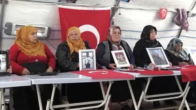 Diyarbakır annelerinin evlat nöbeti 92'nci gününde Diyarbakır annelerinin evlat nöbeti 92'nci gününde