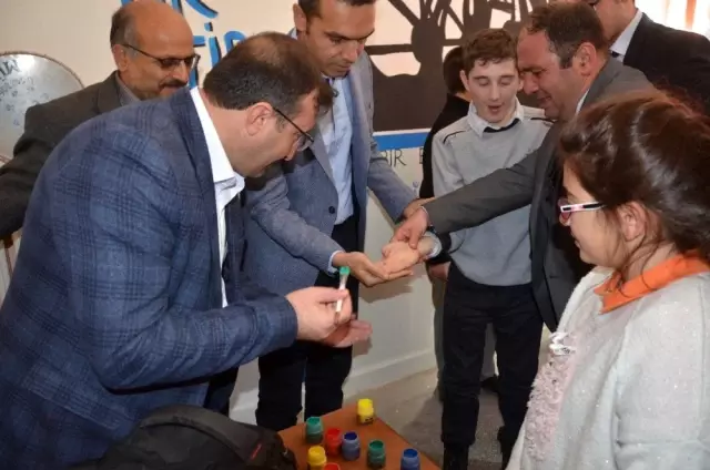 Emet Sakatlar Derneği farkındalık etkinliği düzenledi