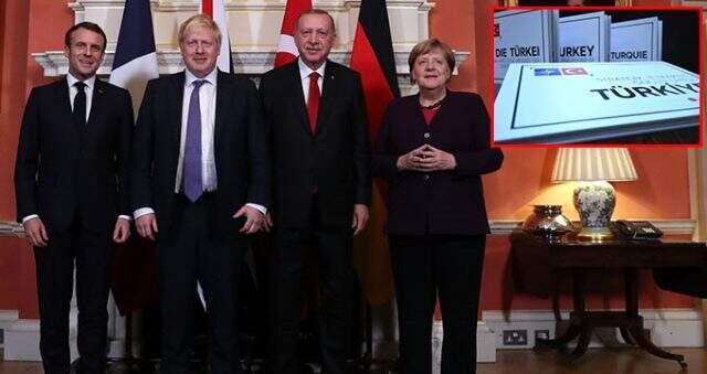 Erdoğan, Dörtlü Zirve'de liderlere 'Stratejik İttifakın Güçlü Üyesi Türkiye' kitabını hediye etti