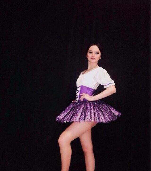 Evinin önünde bıçaklanan balerin Ceren Özdemir hayatını kaybetti