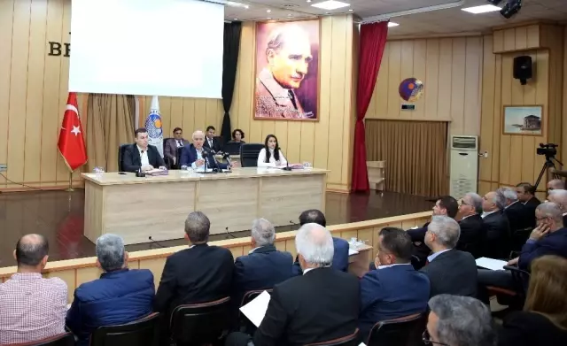 Gültak: 'Millet Bahçesi Mersin'e çok büyük bir hizmet' Gültak: 'Millet Bahçesi Mersin'e çok büyük bir hizmet'