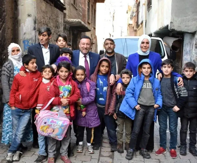 Kadınlar el emeği göz nuru halılar dokuyacak Kadınlar el emeği göz nuru halılar dokuyacak