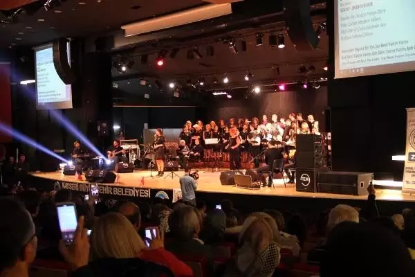 Kayseri'de engelliler yararına konser Kayseri'de engelliler yararına konser
