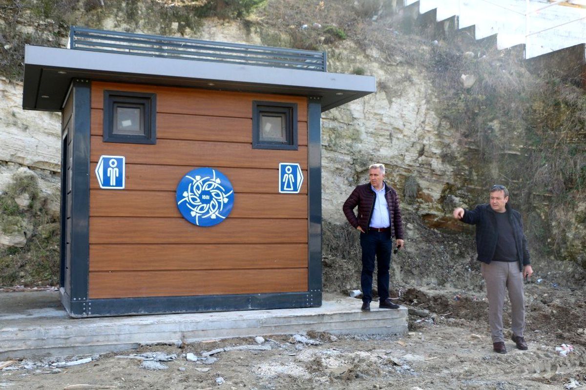 Kuşadası'nda futbolun kalbi Özer Türk stadyumu düzenleniyor