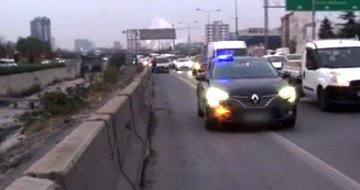 Çakar lamba kullanımının yasaklanmasının ardından tepe lambası kullanımı başladı