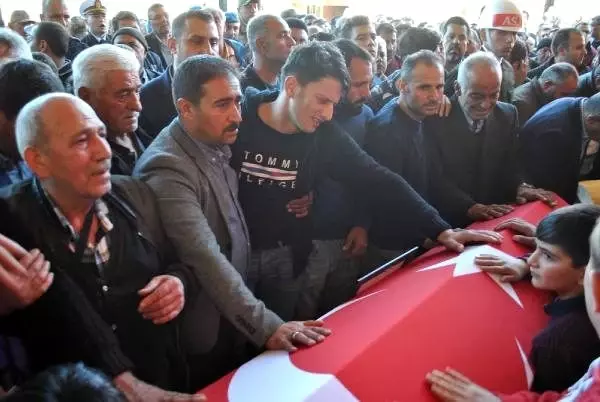 Şehit Uzman Çavuş, Hatay'da toprağa verildi