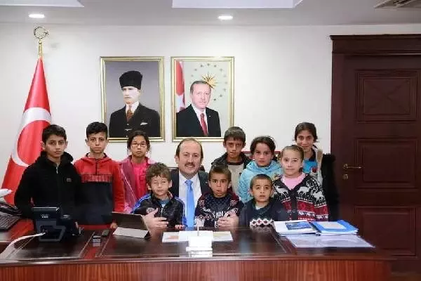 Şırnak protokolü, engelliler için kamera karşısına çıktı Şırnak protokolü, engelliler için kamera karşısına çıktı