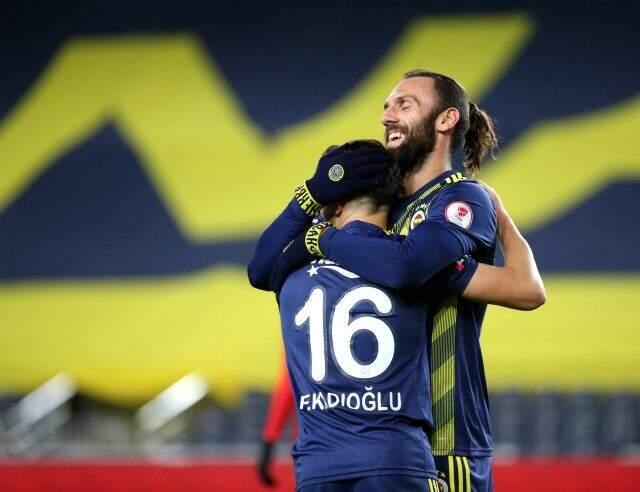 Son Dakika: Fenerbahçe, İstanbulspor'u 4-0 yendi