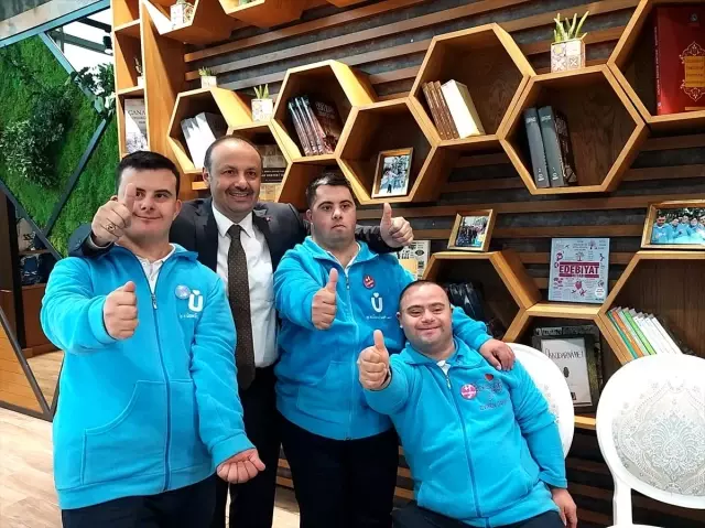 'Tebessüm Kahvesi'nin ikinci şubesi açıldı 'Tebessüm Kahvesi'nin ikinci şubesi açıldı