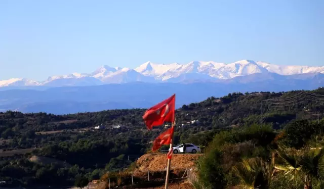 Toroslar'a kar yağdı, kartpostallık görüntüler oluştu Toroslar'a kar yağdı, kartpostallık görüntüler oluştu