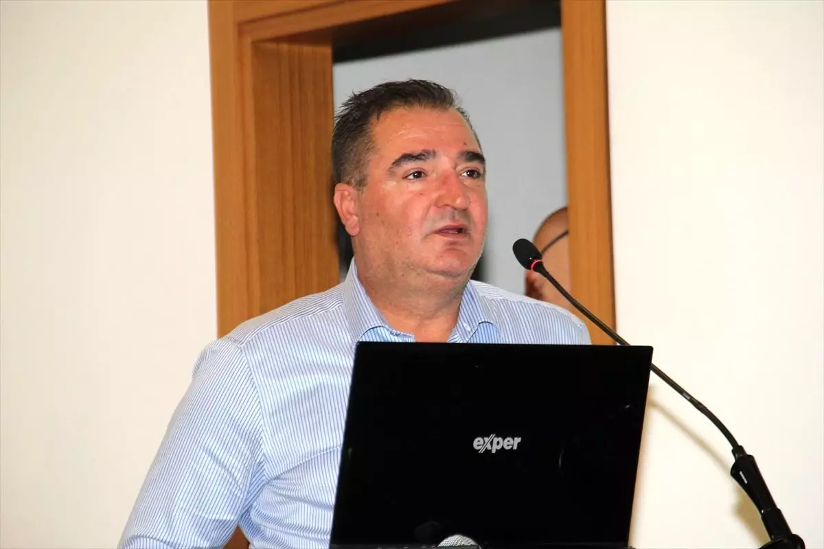 Trabzon'da 6 bin ücretsiz fındık fidanı dağıtıldı