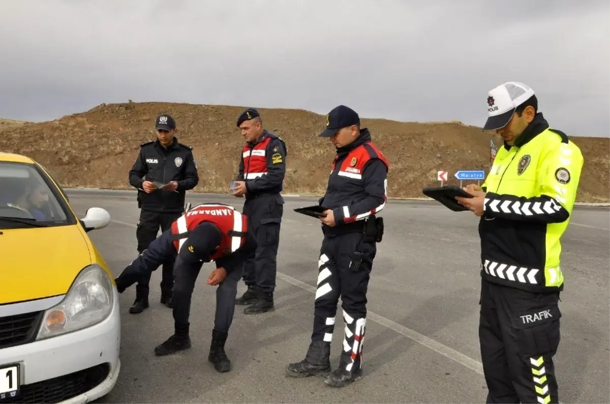 Arguvan'da kış lastiği denetimi