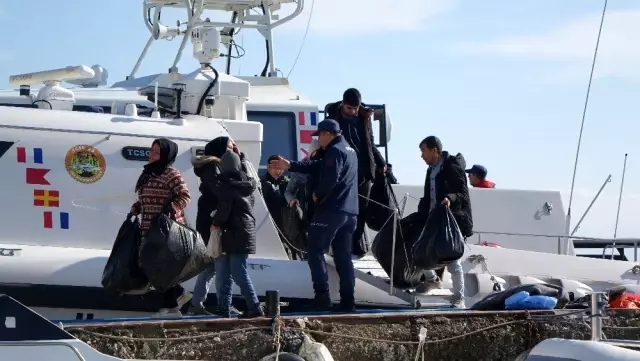 Çanakkale 247 düzensiz göçmen yakalandı Çanakkale 247 düzensiz göçmen yakalandı