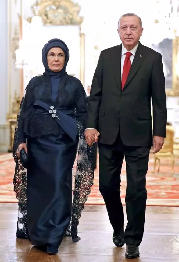 Cumhurbaşkanı Erdoğan, Buckingham Sarayındaki resepsiyona katıldı Cumhurbaşkanı Erdoğan, Buckingham Sarayındaki resepsiyona katıldı