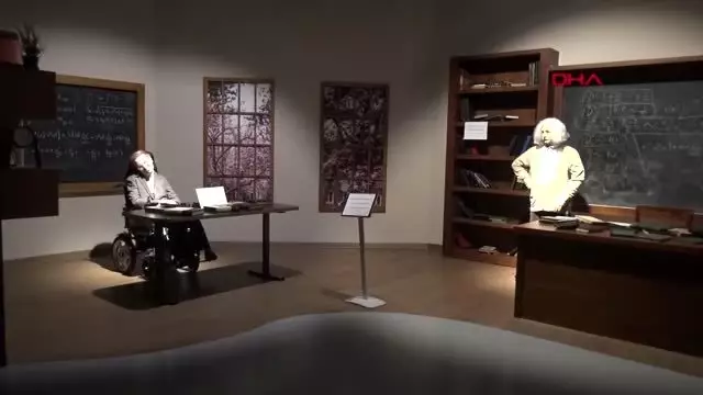 Dünyaca ünlü isimlerin heykelleri antalya'da Dünyaca ünlü isimlerin heykelleri antalya'da