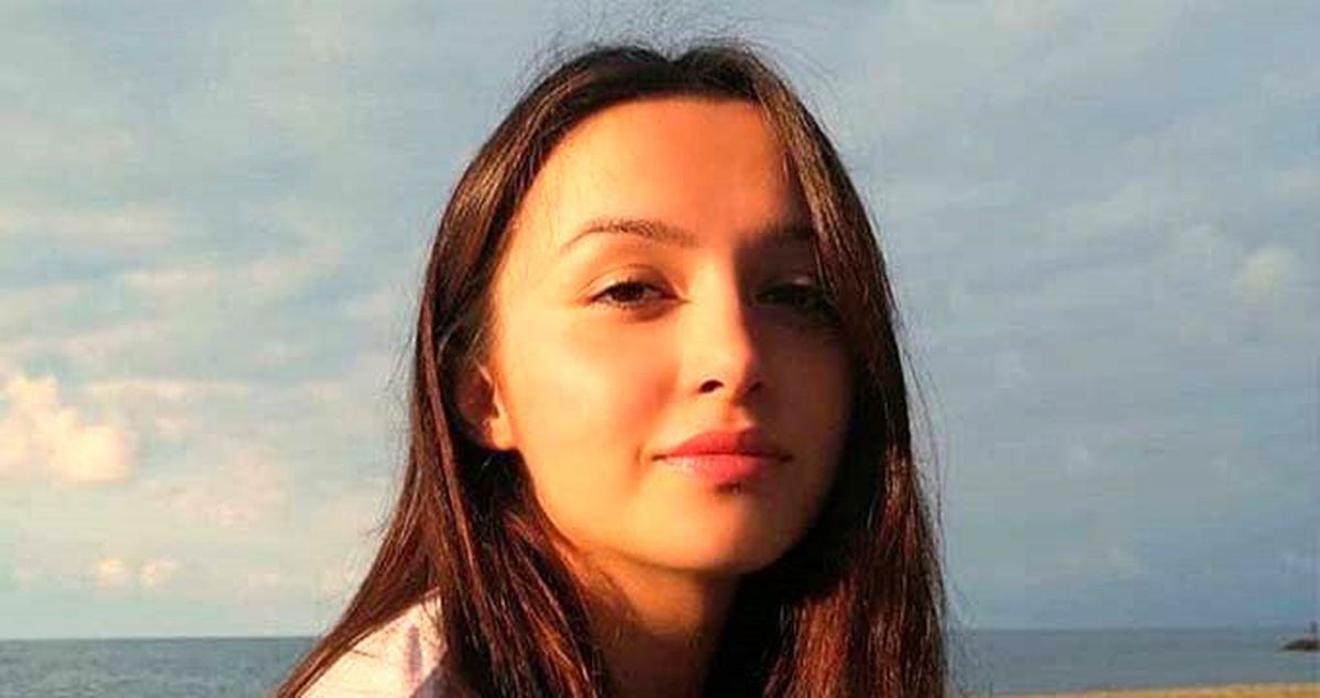 Kalbinden bıçaklanarak öldürülen Ceren Özdemir'in ablası: Olay saatinde apartmanın önünde siyah giyimli birini gördüm