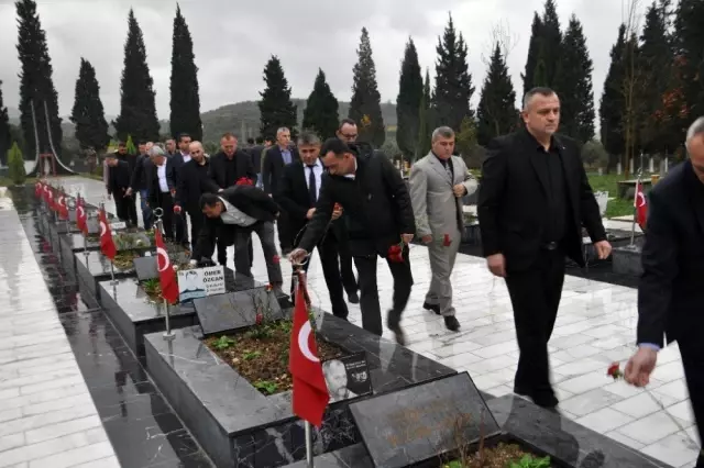 Madenciler Günü Soma'da buruk kutlandı Madenciler Günü Soma'da buruk kutlandı