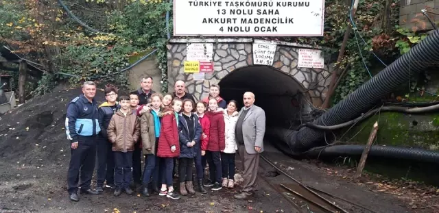 Madencinin torunları madencileri unutmadı Madencinin torunları madencileri unutmadı