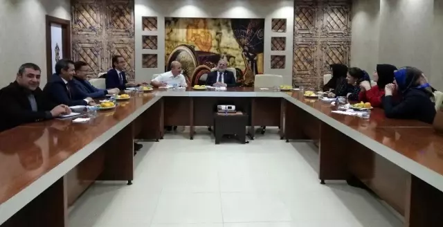 Milletvekili Gülaçar, Van Postası Gazetesi yazarları ile bir araya geldi