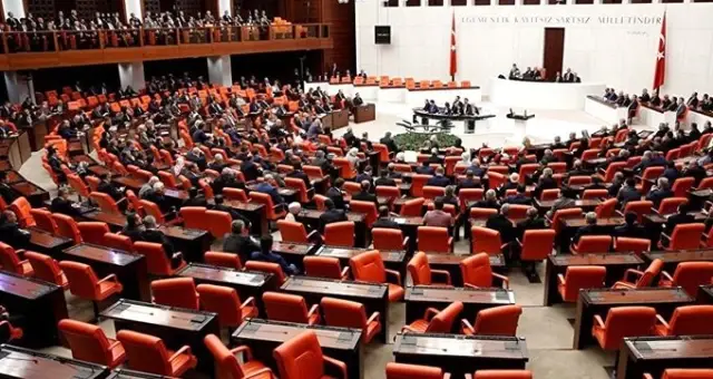 Milletvekillerinin cep telefonu faturası için devletin kasasından 1,6 milyon lira çıktı Milletvekillerinin cep telefonu faturası için devletin kasasından 1,6 milyon lira çıktı