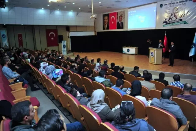 Van YYÜ'de '3 Aralık Dünya Engelliler Günü' etkinliği Van YYÜ'de '3 Aralık Dünya Engelliler Günü' etkinliği