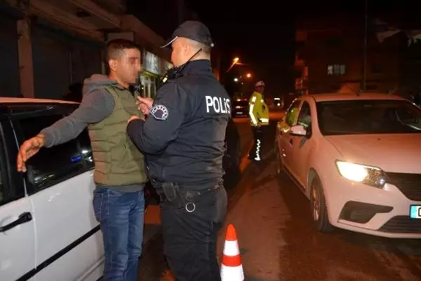 Adana'da bin polis ile hava destekli asayiş uygulaması Adana'da bin polis ile hava destekli asayiş uygulaması