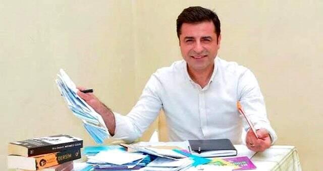 Demirtaş, cezaevinde röportaj verdi: AKP bitmiş, tükenmiş, geleceği ve vizyonu olmayan siyasi bir mevtadır