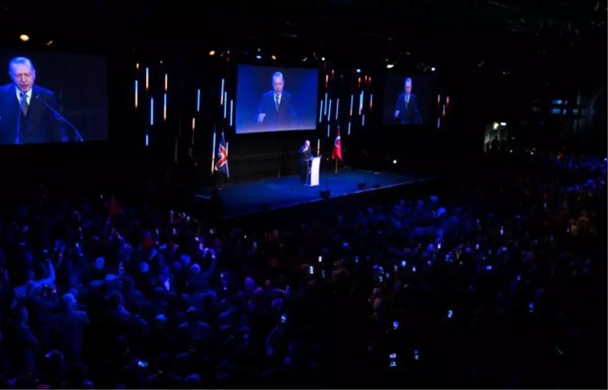 Erdoğan, İngiltere'deki Türk vatandaşları ve Müslüman toplumuyla buluştu