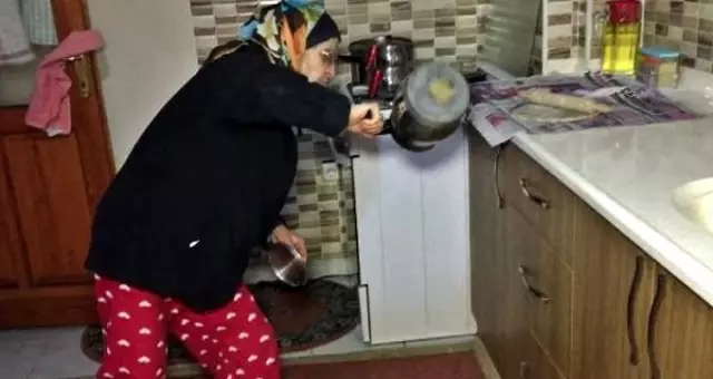 Eşinin kaynar su dökerek yaktığı kadın, o anları anlattı: Yapma diye yalvardım
