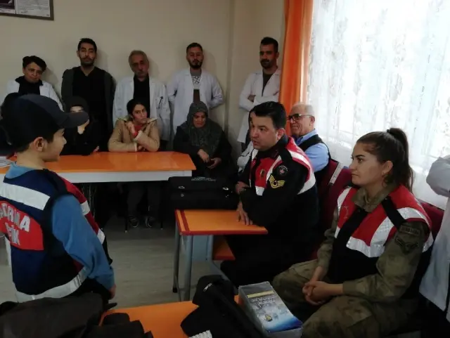 Jandarma'dan engellilere eğitim Jandarma'dan engellilere eğitim