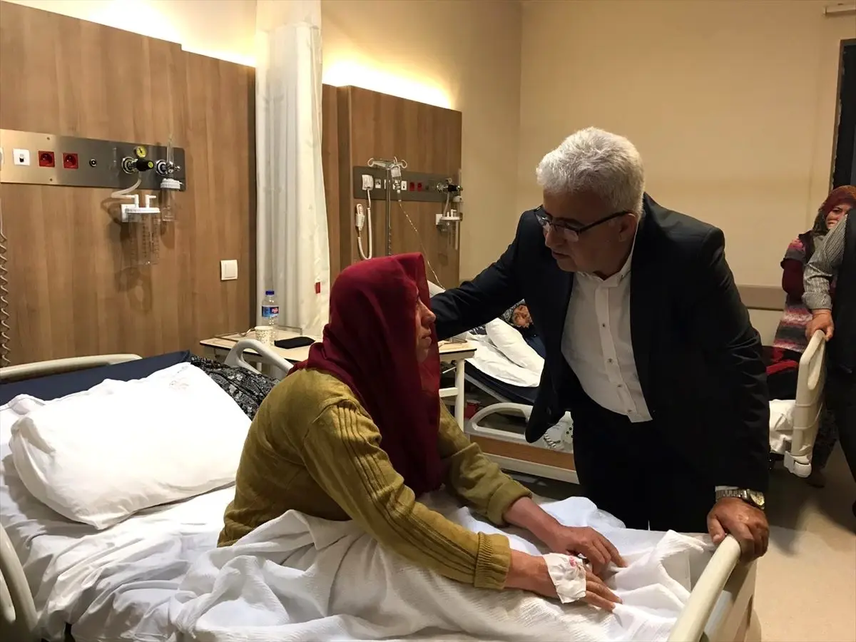 Nurdağı Belediye Başkanı Ökkeş Kavak'tan hastalara ziyaret