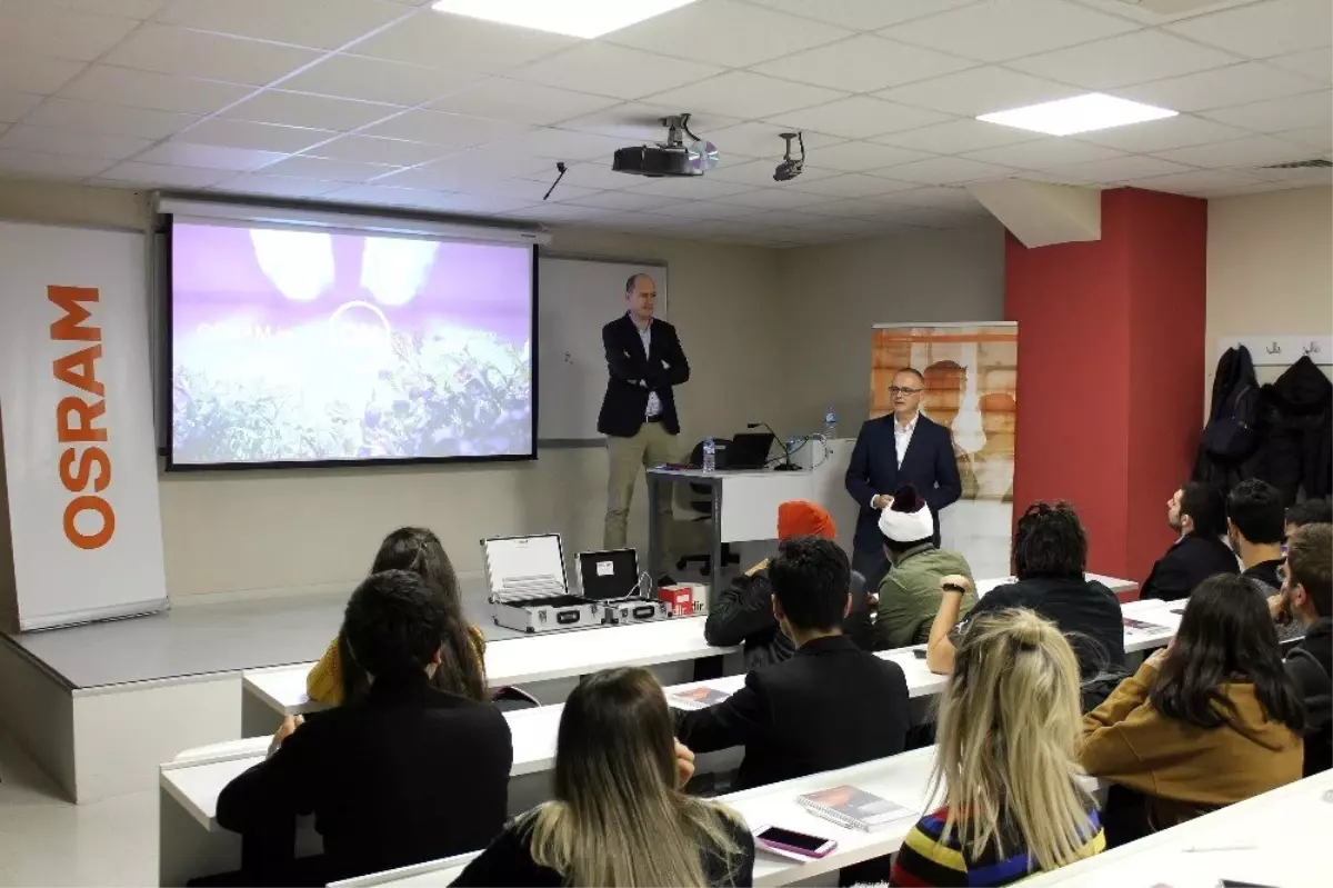 Öğrenciler aydınlatma sektöründeki liderlerle buluştu