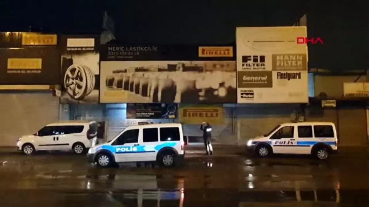 Polisi görünce, çaldıkları 150 kiloluk para kasasını bırakıp kaçtılar